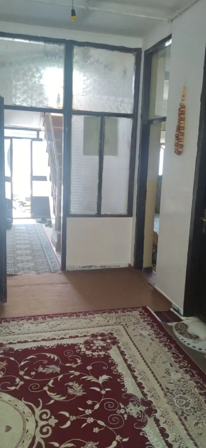 ویلایی جنوبی دوطبقه نیم محدوده برق بالا
