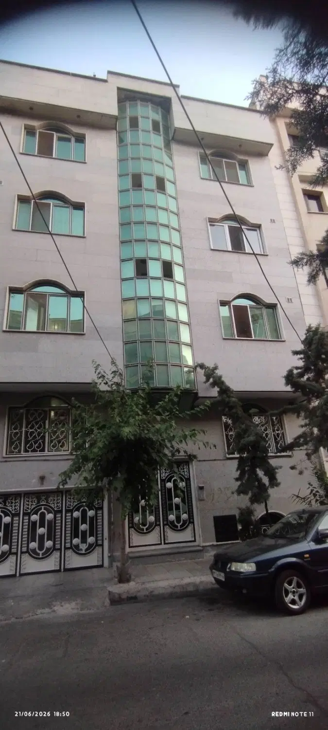 88 متر دو خواب پونک