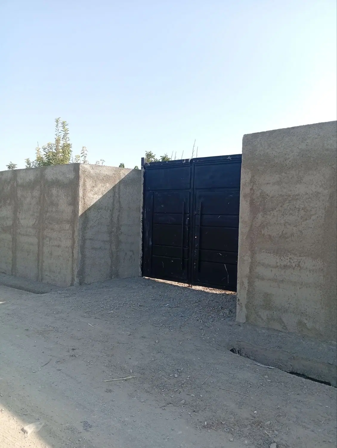 باغچه چهار دیواری 300 متری در دهشاد پایین