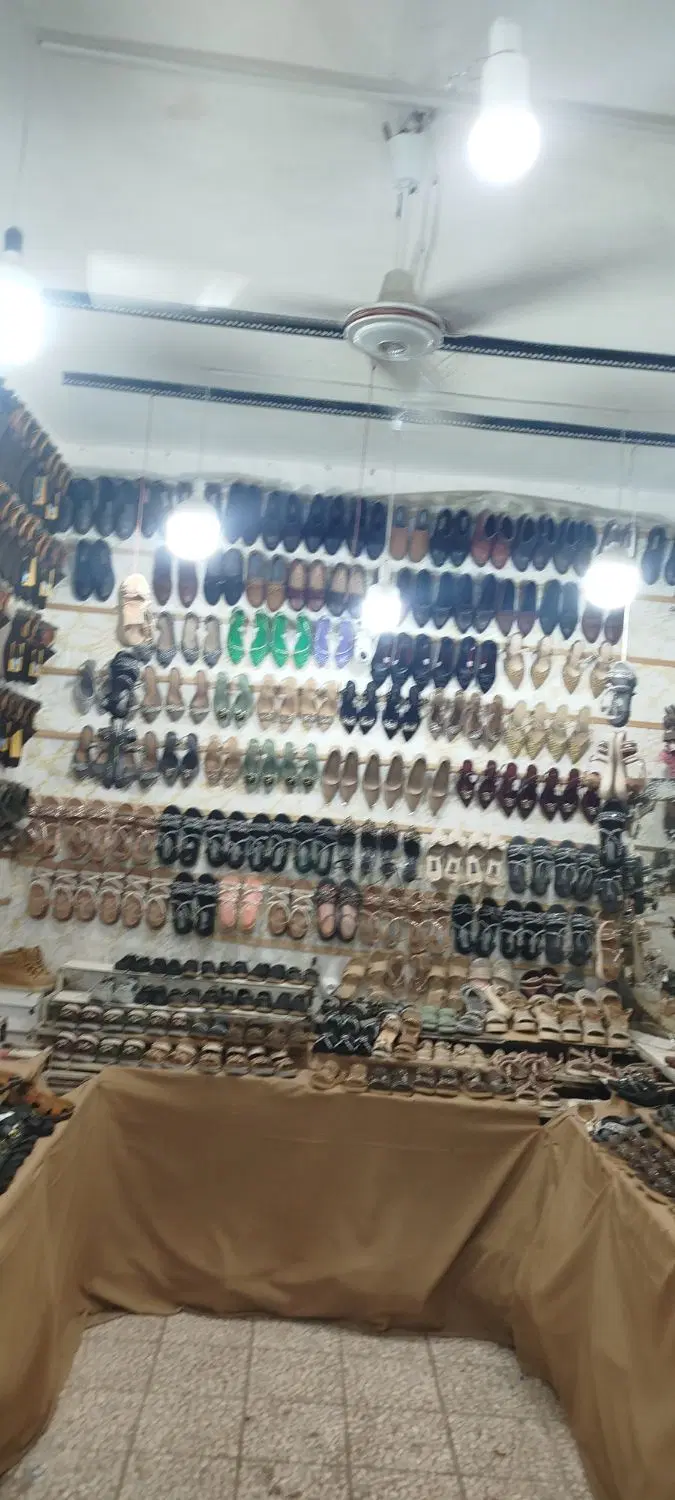 واگذاری مغازه کفش فروشی