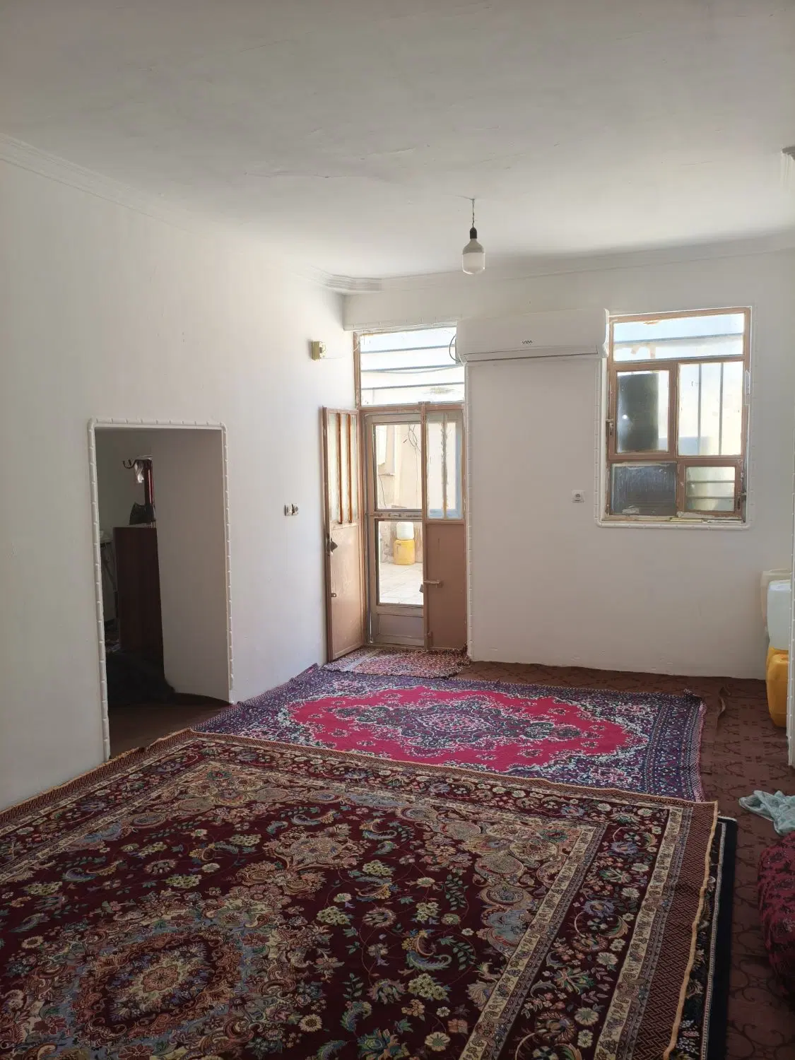 خانه ویلایی رسالت 84