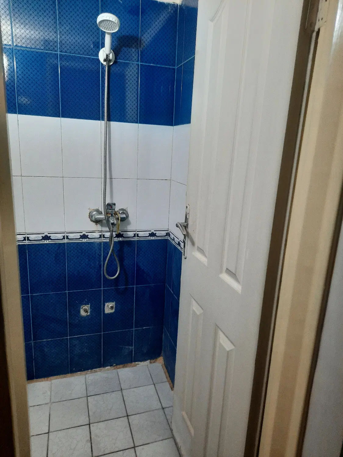 ۷۳ متر دو خواب خیابان ربیعی