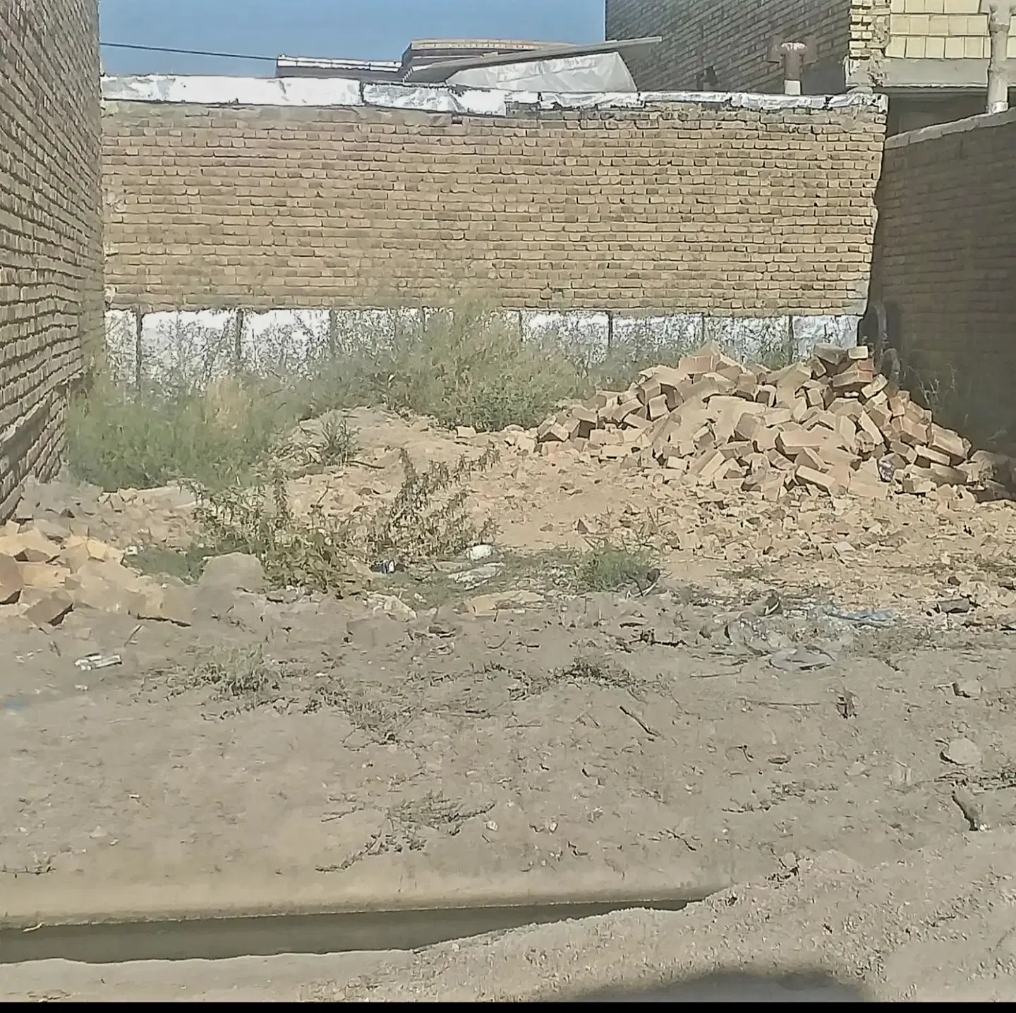 فروش زمین بر خیابان نقشی
