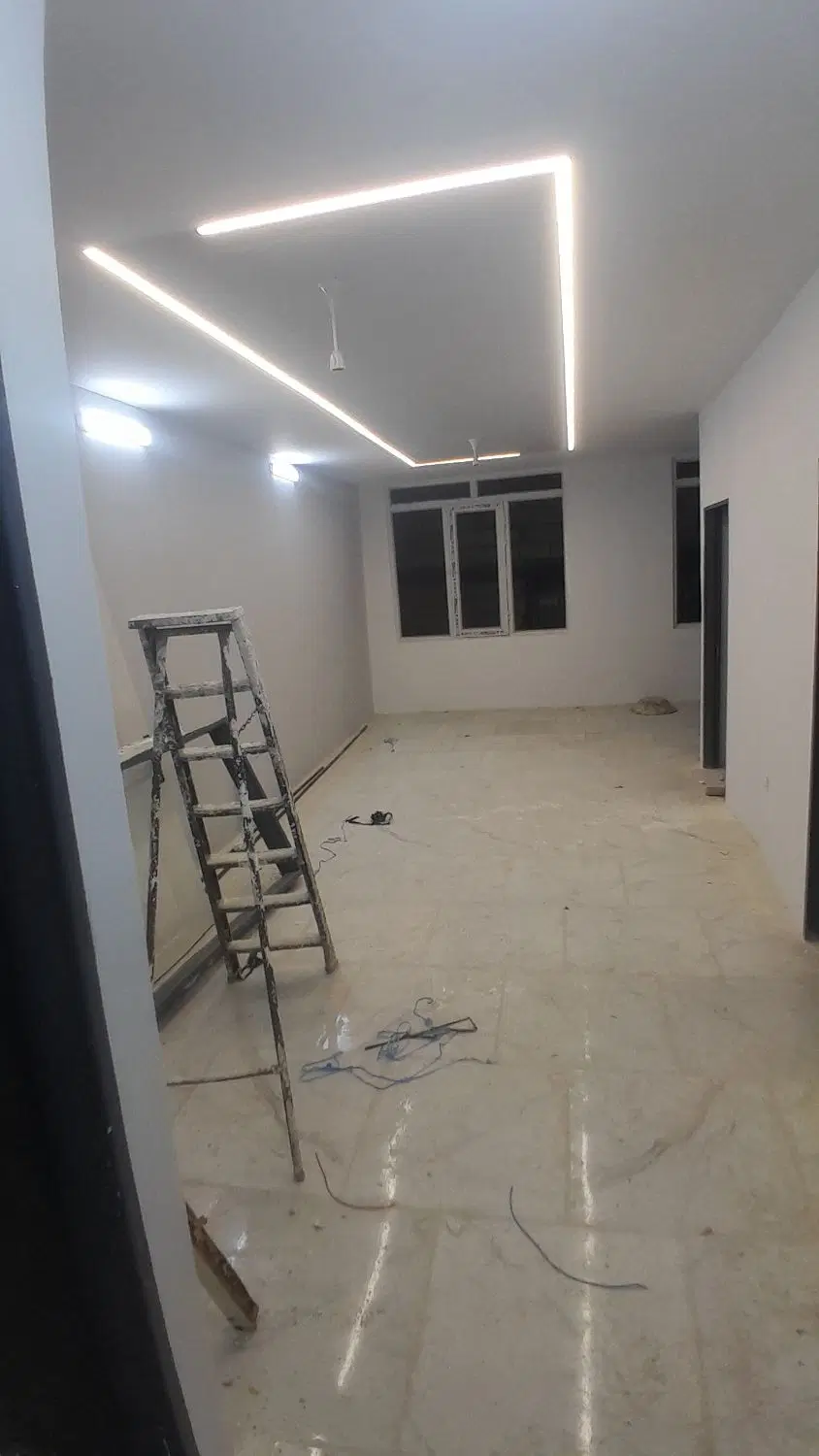 اپارتمان طبقه ۵با اسانسور صفر