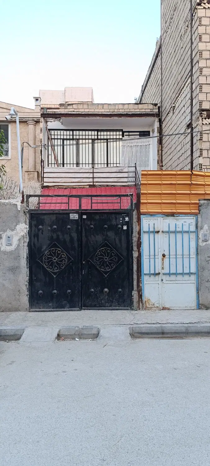 منزل دوطبقه راه جدا