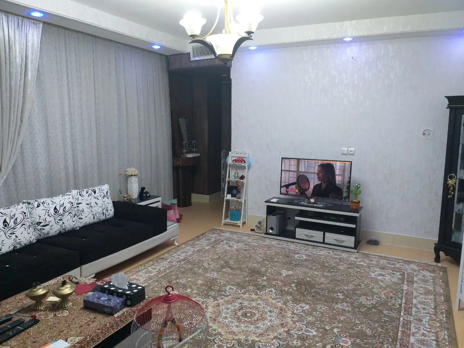آپارتمان ۸۶ متری_ ایثارگران ۱۰_خوش نقشه