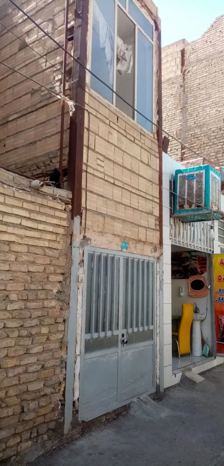 خانه اوینی ۶۱ نزدیک به حاشیه(فوری)