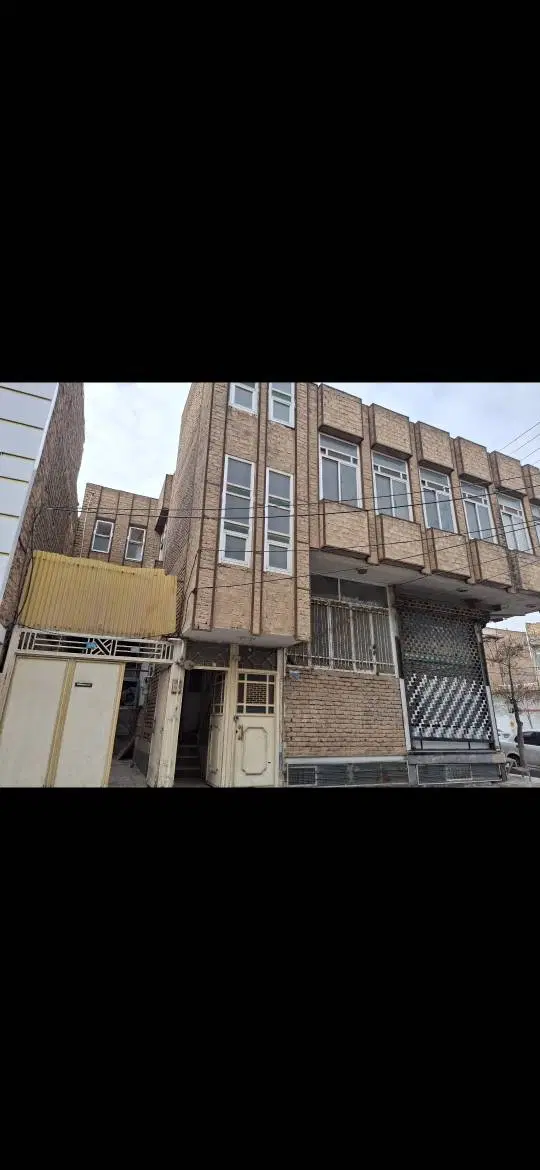 فروش خانه ی کلنگی در خیابان مطهری