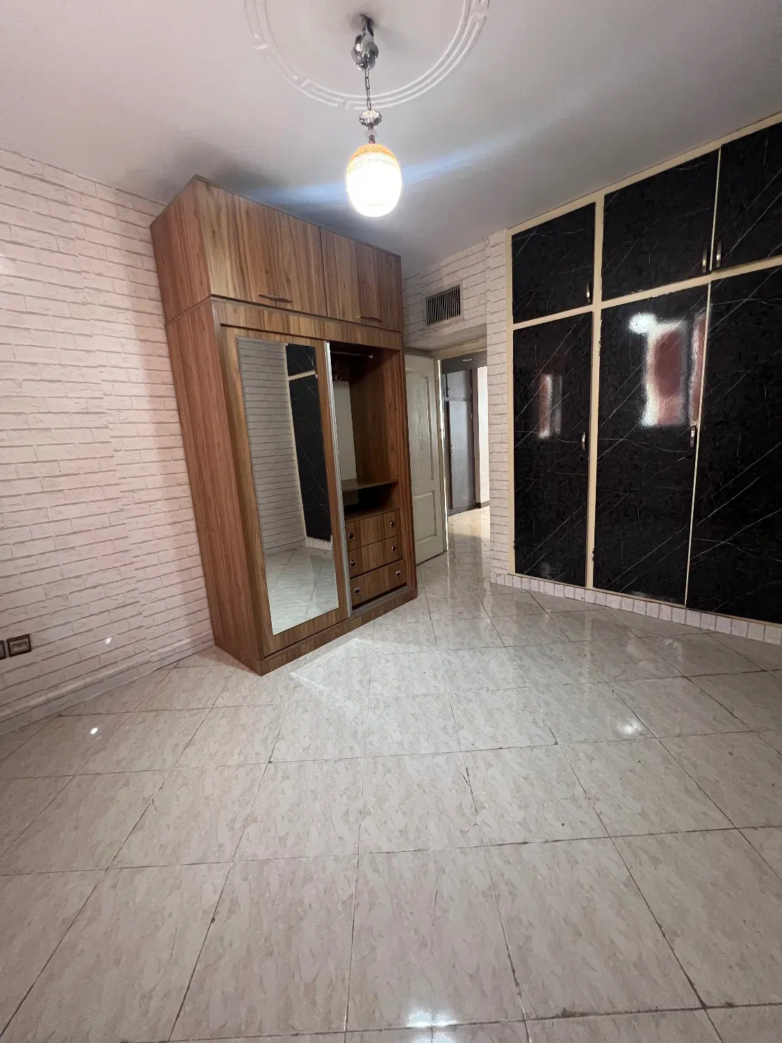 ۷۳متر،سرباز اجاره دار شیخ‌صفی