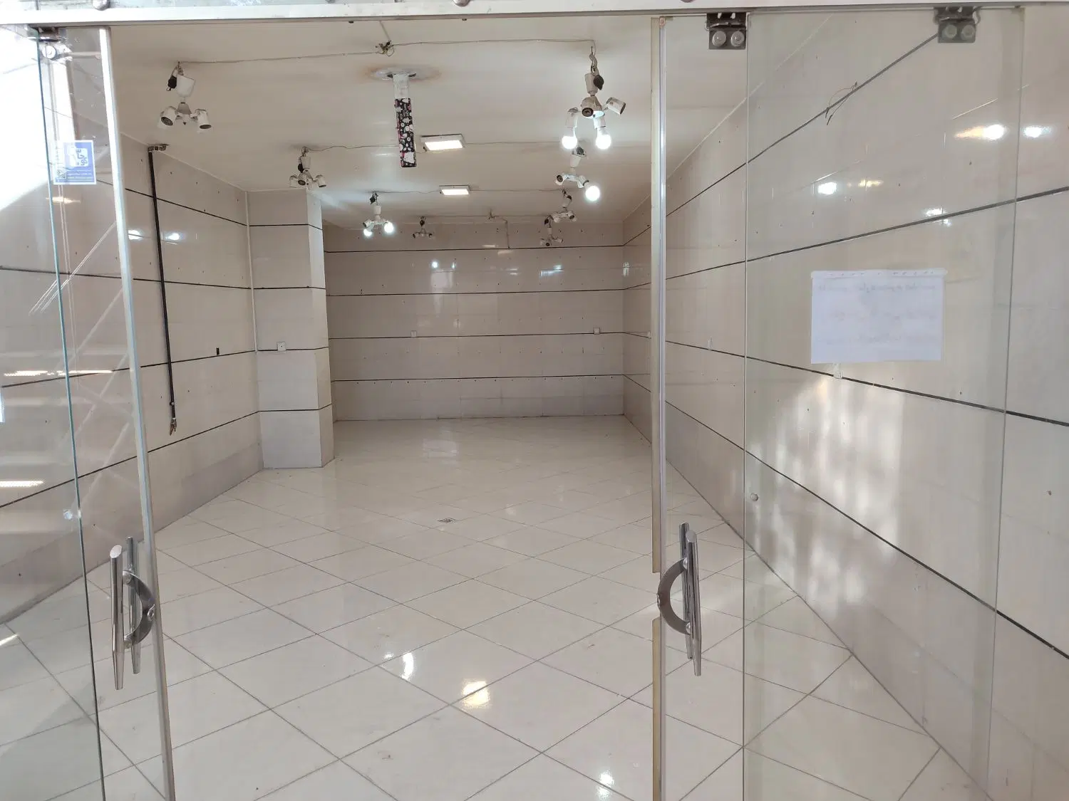 اجاره مغازه شیخ طوسی غربی ۲۴ متری اول