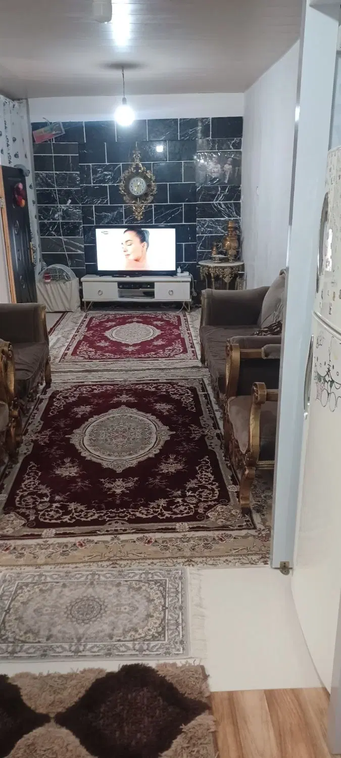 حیاط مسکونی احمد آباد