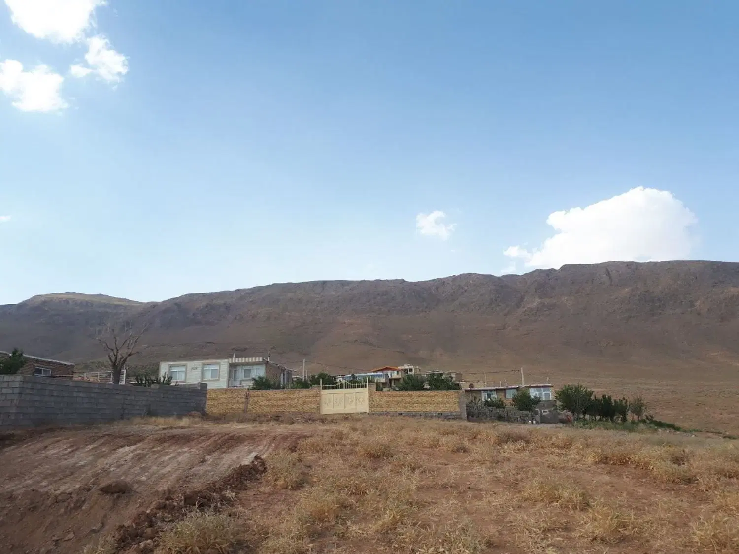 ۵۰۰ متر زمین مسکونی واقع در فریدن روستای قفر