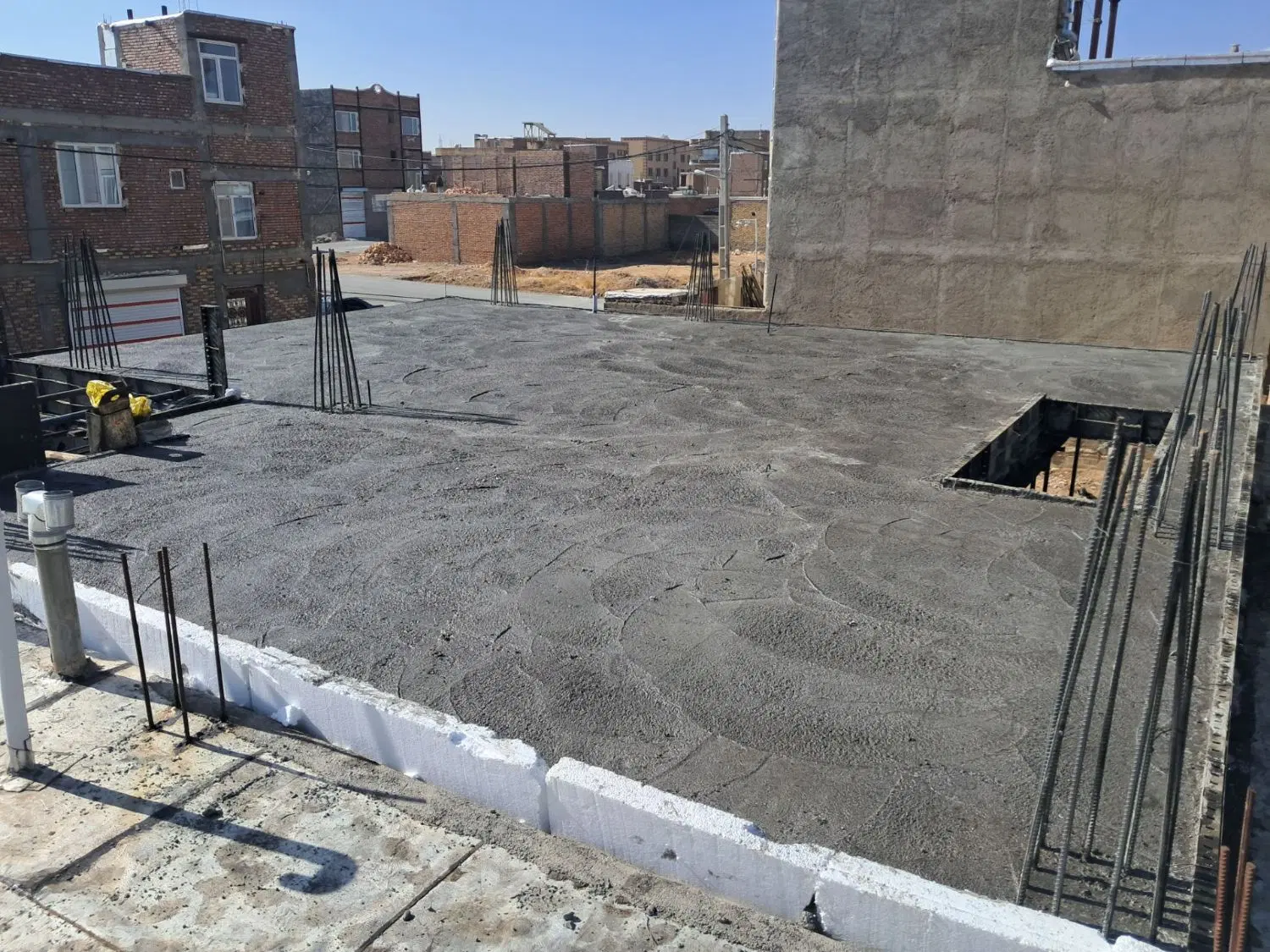 فروش نیمه کاره درزرینه