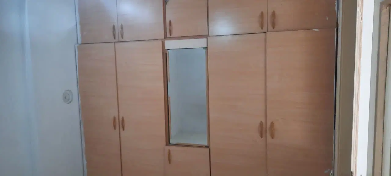 آپارتمان طبقه اول
