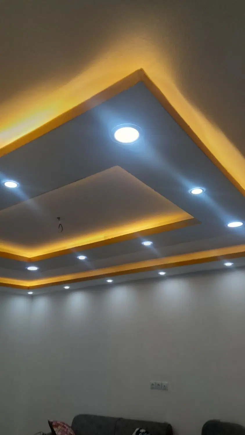 فروش یکباب آپارتمان ۳خواب