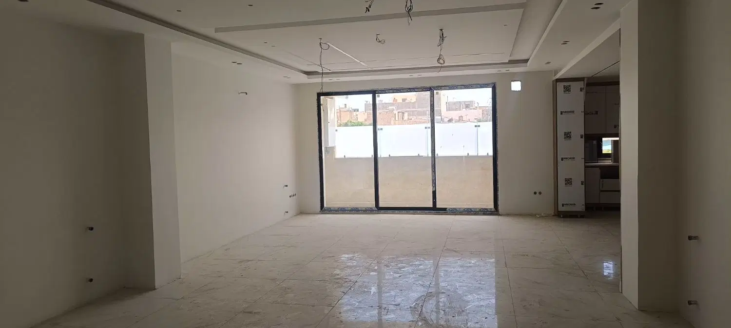 آپارتمان نوساز ۱۲۵ متری در ابر اصفهان دلباز