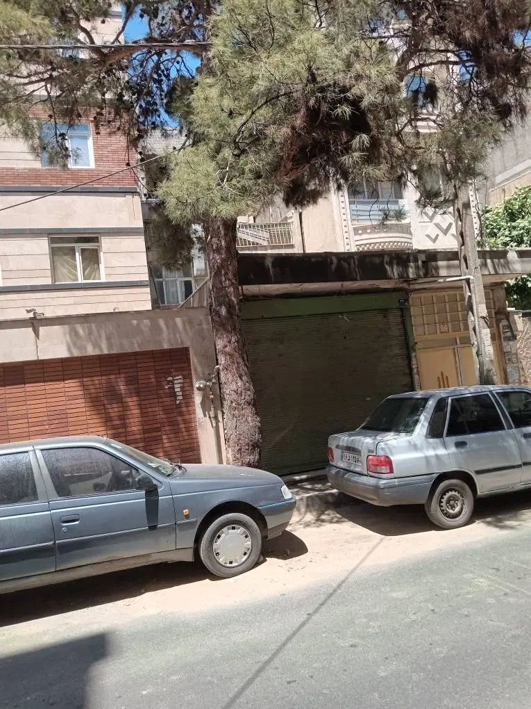 ۱۳۲ متر کلنگی بر نجفی