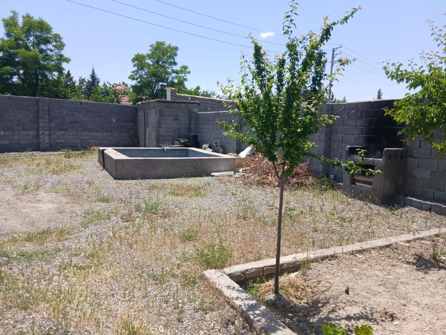 باغ باغچه 500 متری دور دیوار شاندیز گراخک