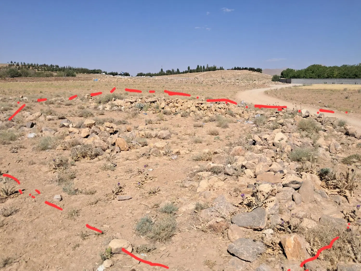 زمین فروشی
