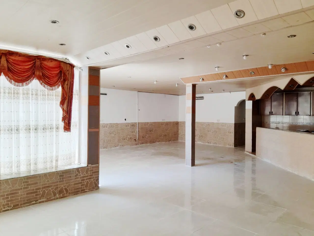 اجاره خانه همکف حیاط دار فردوسی