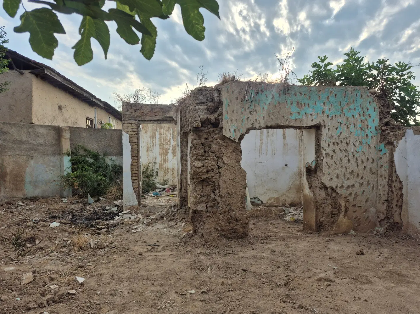 ۲۱۱ متر زمین در بافت مسکونی گرجی محله بهشهر