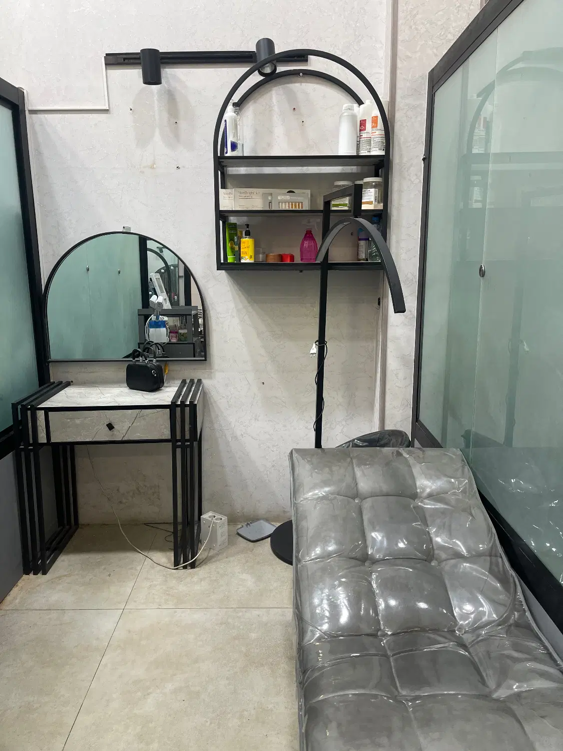 اجاره اتاق در سالن زیبایی
