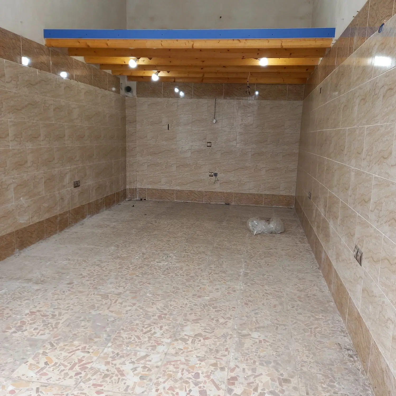 مغازه تجاری سندداربراصلی بلواربهشتی