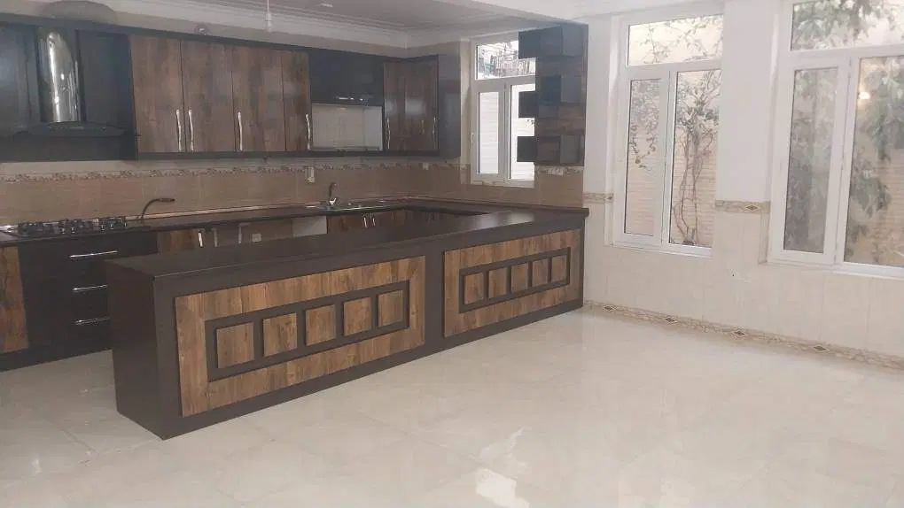 اجاره نیم‌طبقه خ فروغ قاسم آباد، ۳ خوابه