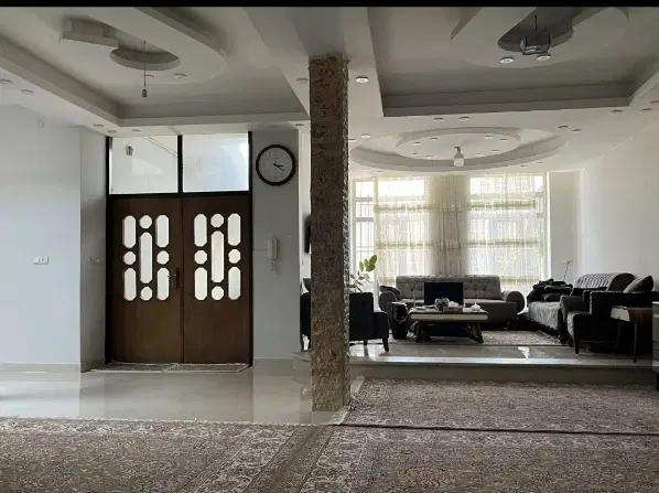 ویلایی بزرگ، فول امکانات منطقه ۱