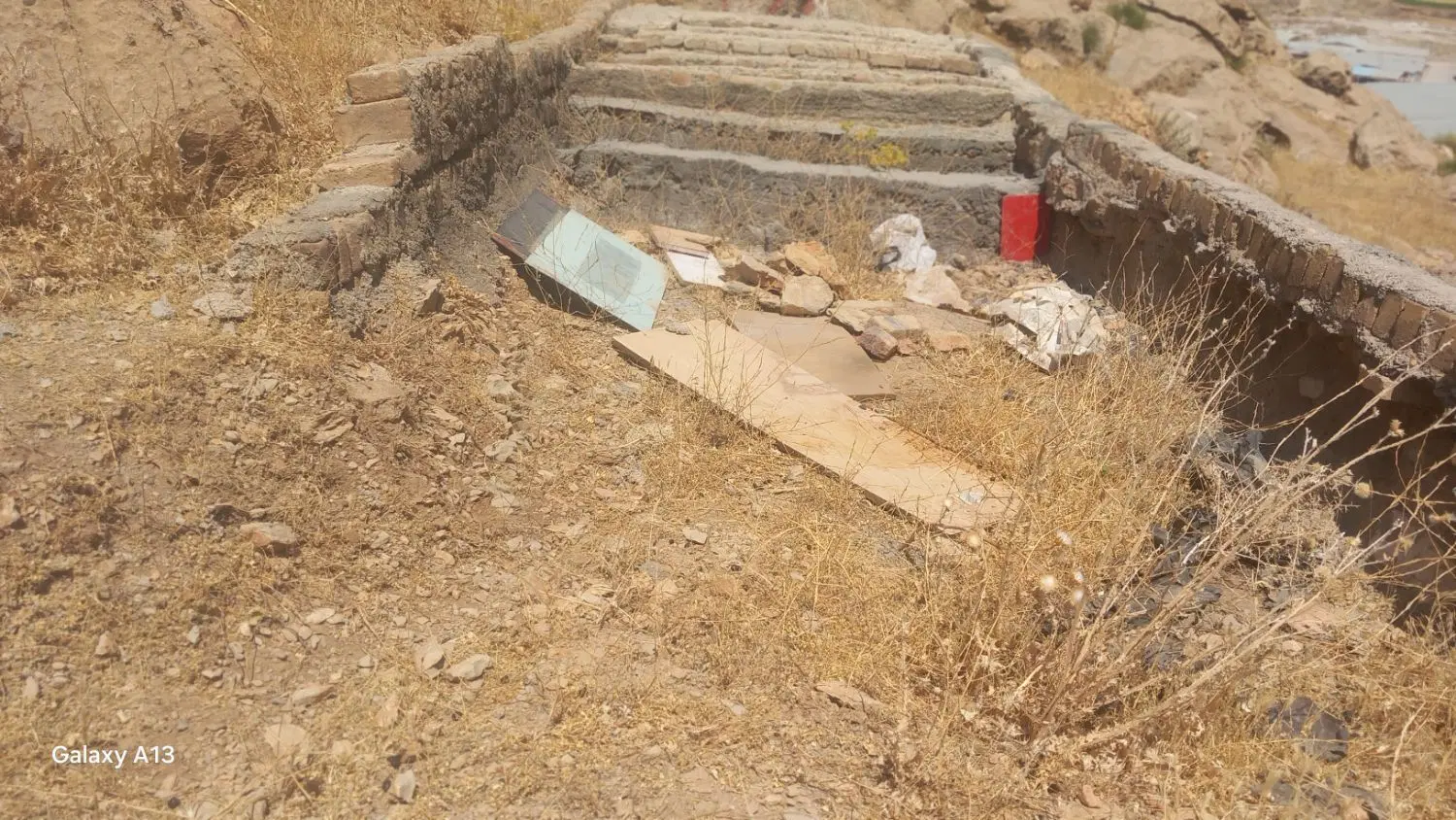 زمین قبرستان