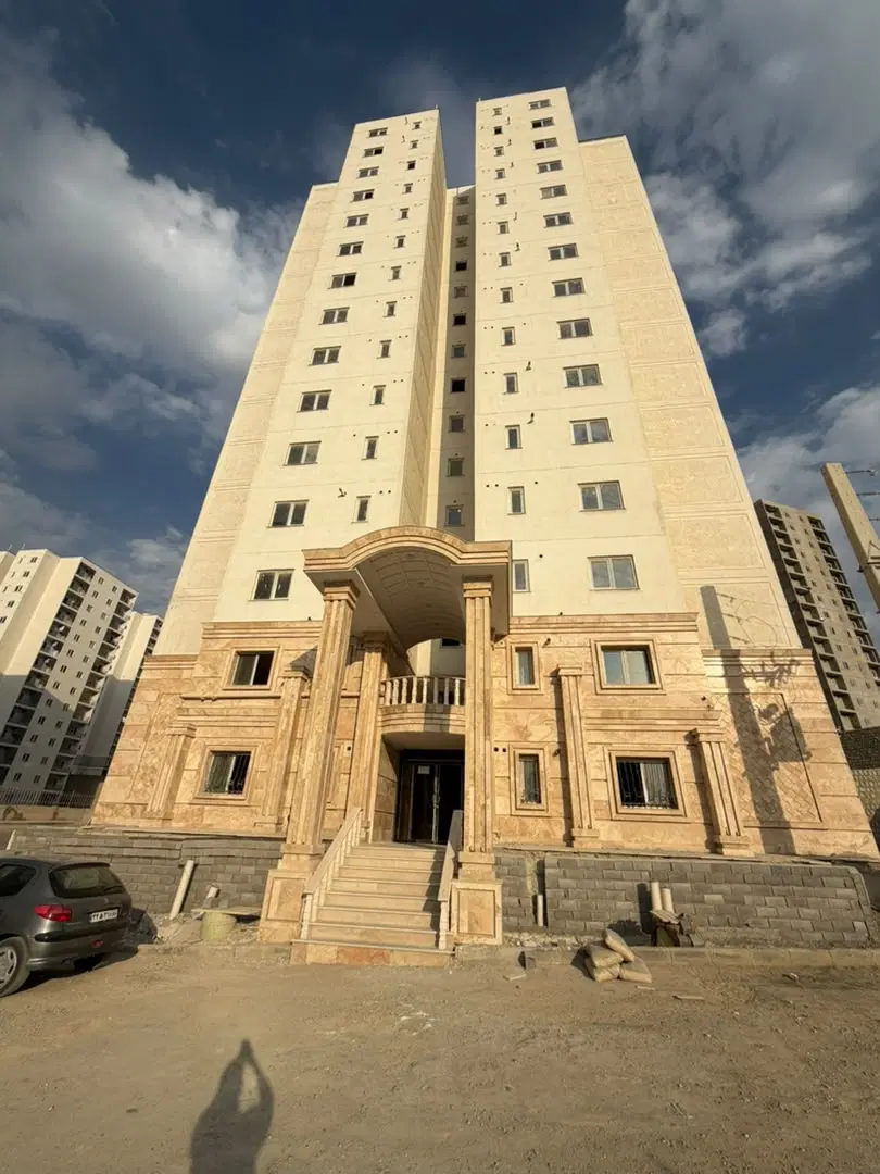 فاز ۱۱ پردیس مستقیم از مالک زون ۲ طبقه اول ویو دار
