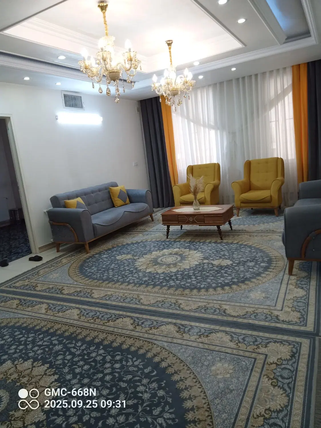 واحد ۹۰متری در بلوارشورا