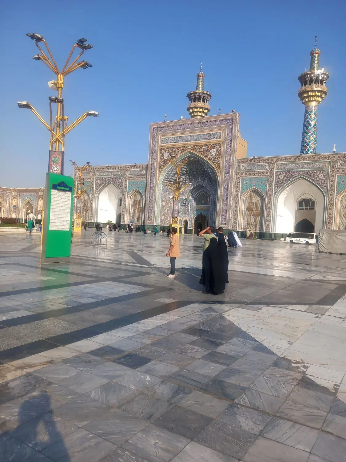 اجاره واحد ۱۲۰ متری در خیابان مطهری تقاطع پاسدران