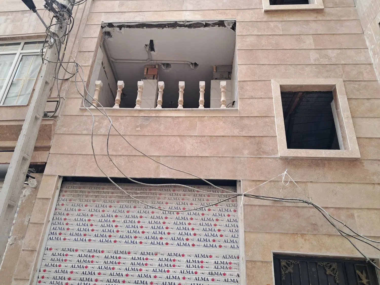 فروش واحد۹۴متر تک واحدی کلید نخورده