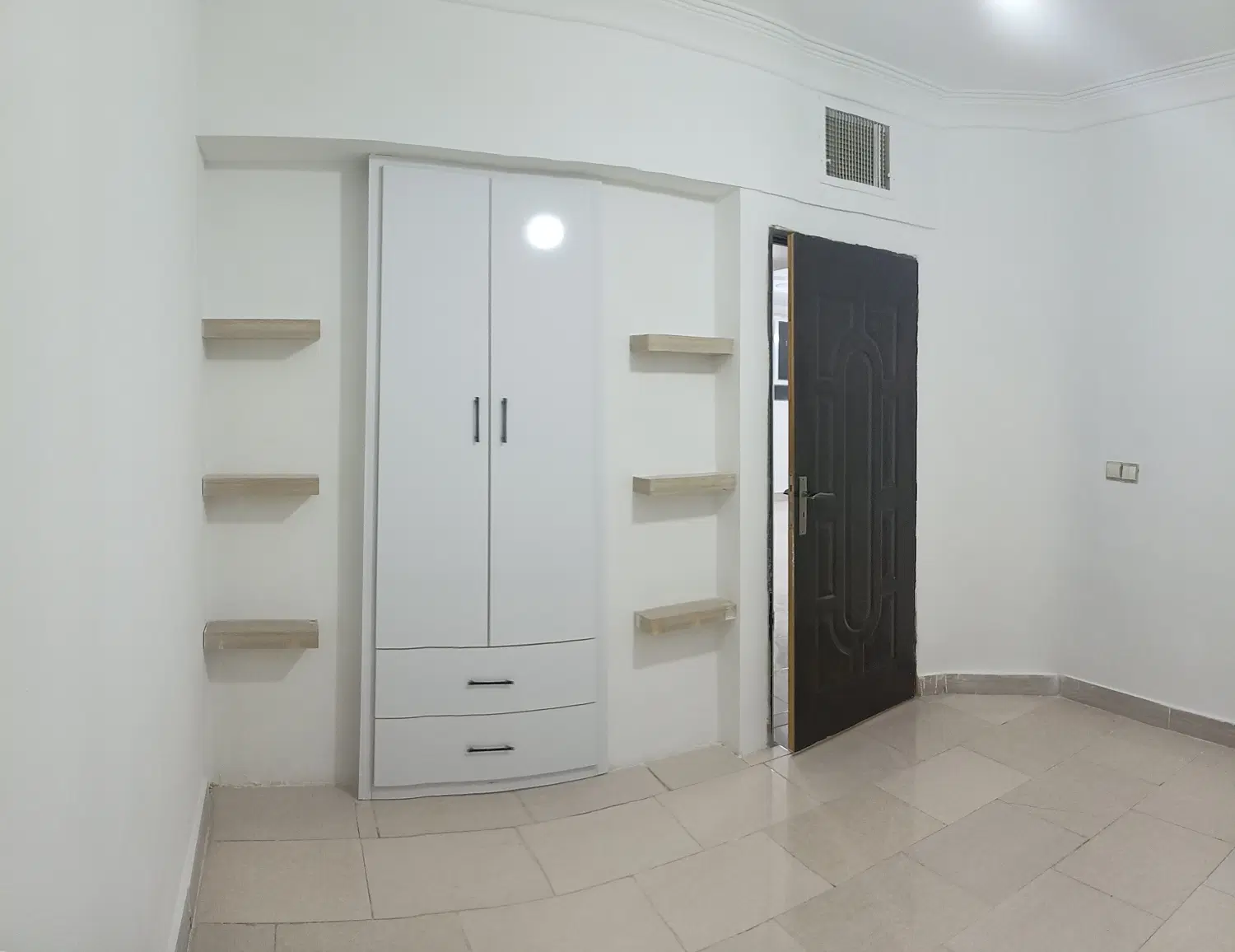 آپارتمان شیک و درجه یک