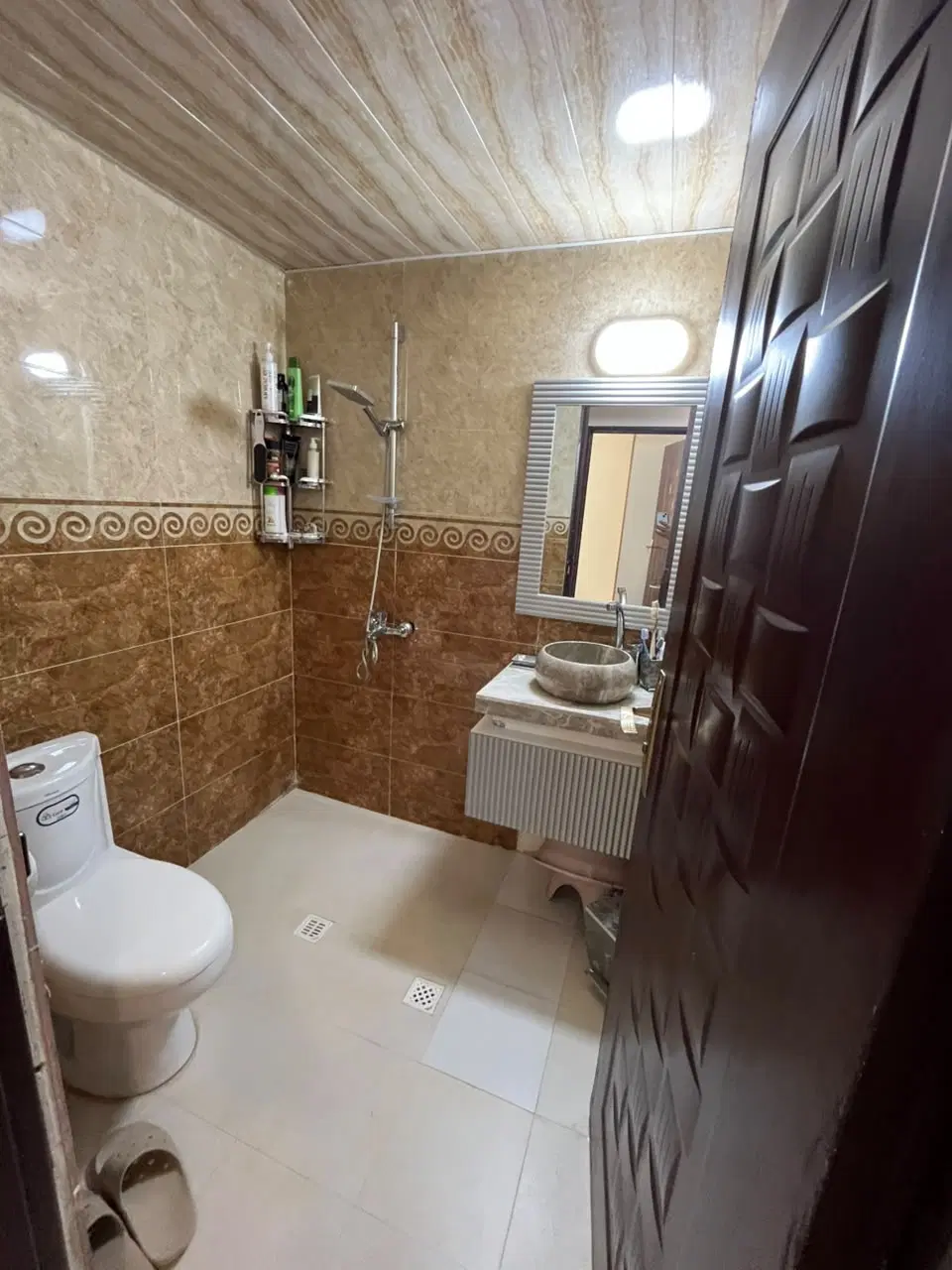 فاز3 خیابان معلم (مجموعه گلبرگ)۲خواب ۸۵متر نوساز