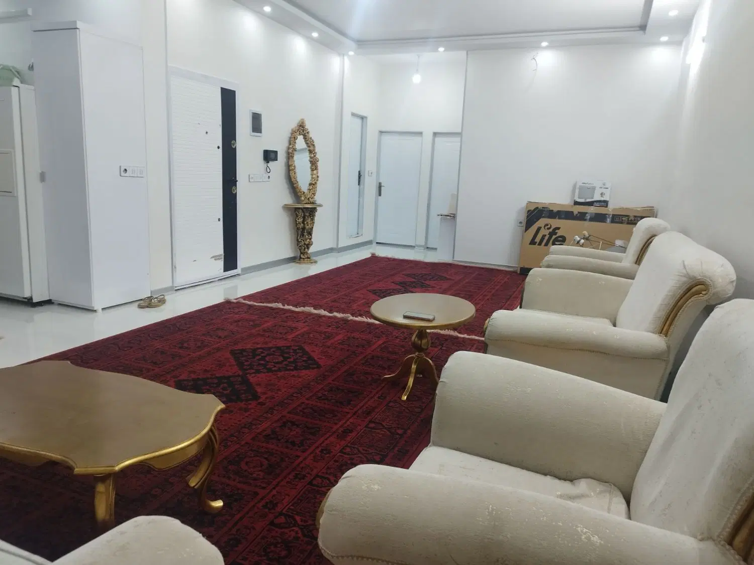 فروش آپارتمان دوخوابه پایداری