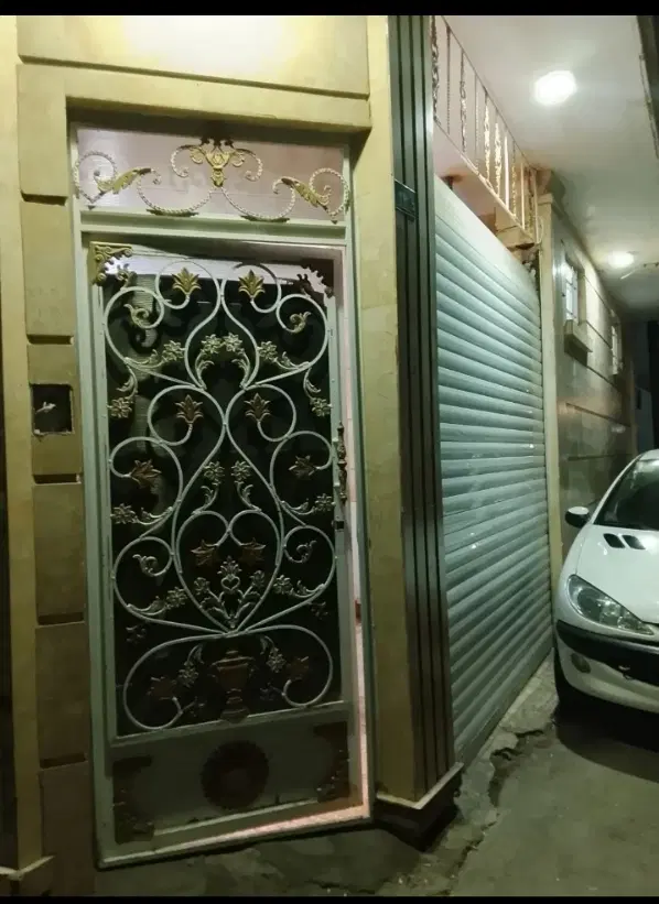رهن کامل خانه طبقه همکف راه جدابا پارکینگ اختصاصی