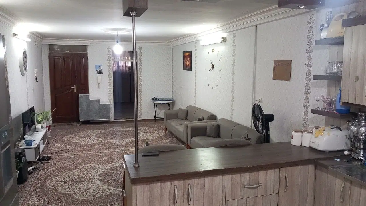 واحد 90 متری یک خواب حیاط دار