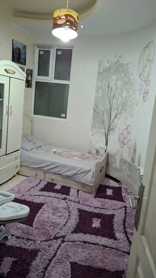 ۱۰۰ متری لوکس خوش نقشه و نورگیر