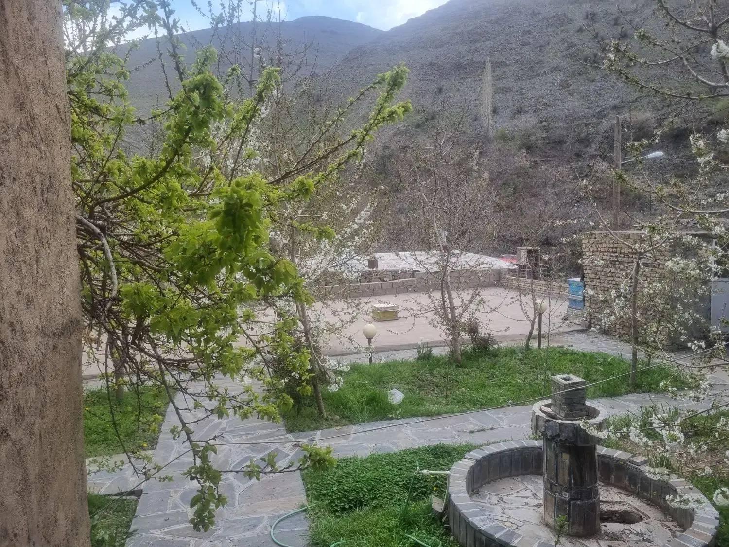 سوئیت خونه باغ اجاره واقع درزشک