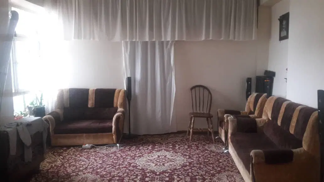 حیاط 80 متری