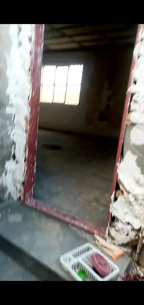 زمین و خانه