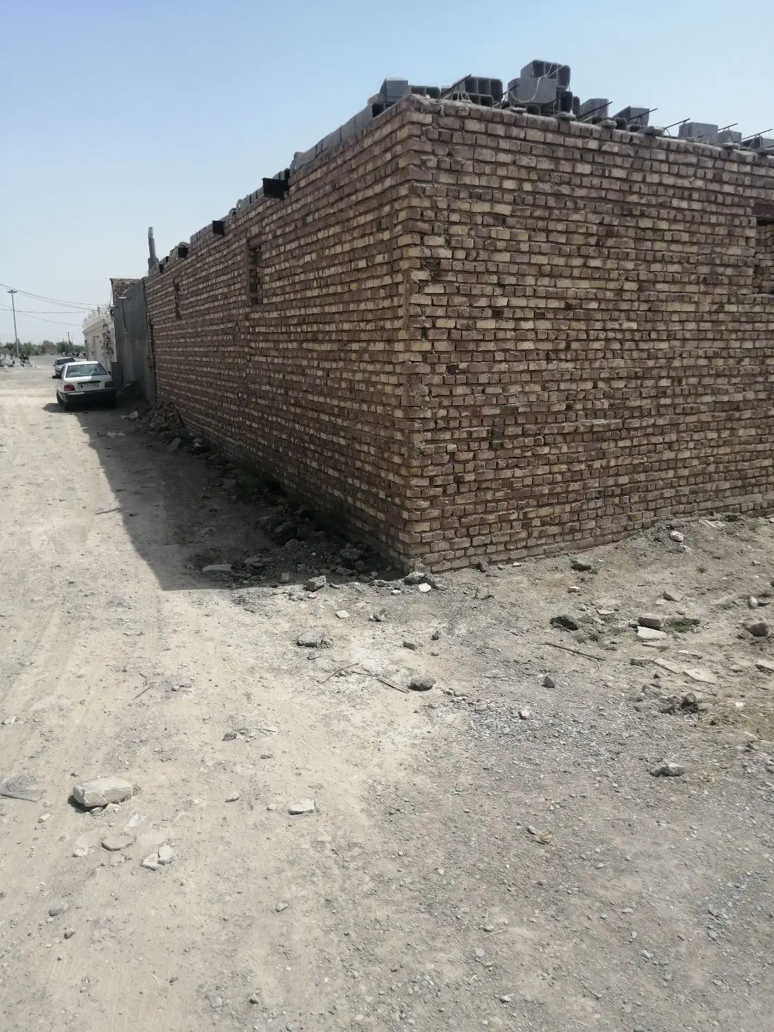 ملک فروشی