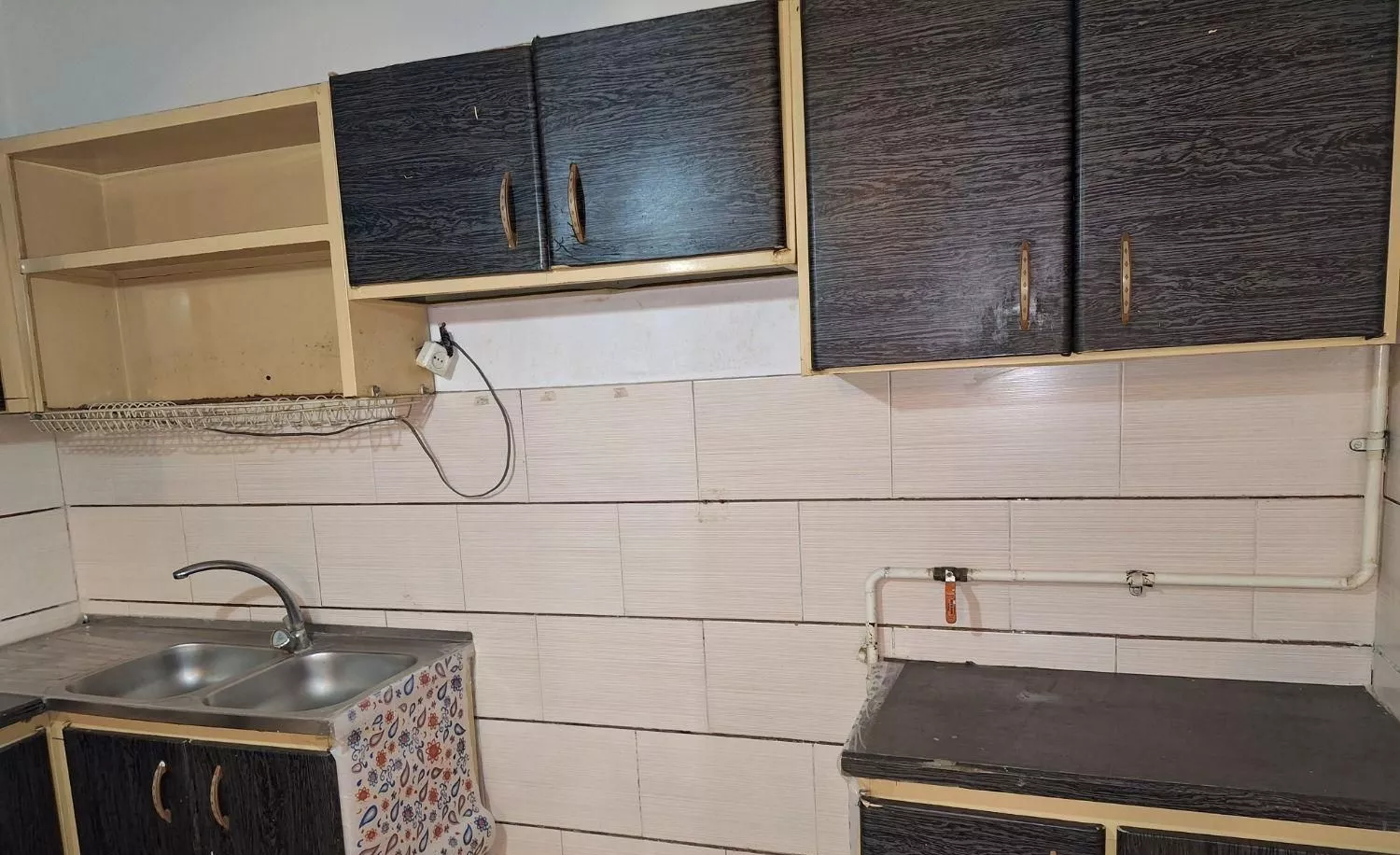 فروش خانه آپارتمانی در باغین کرمان