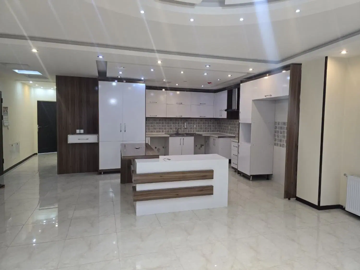 اپارتمان ۳خوابه