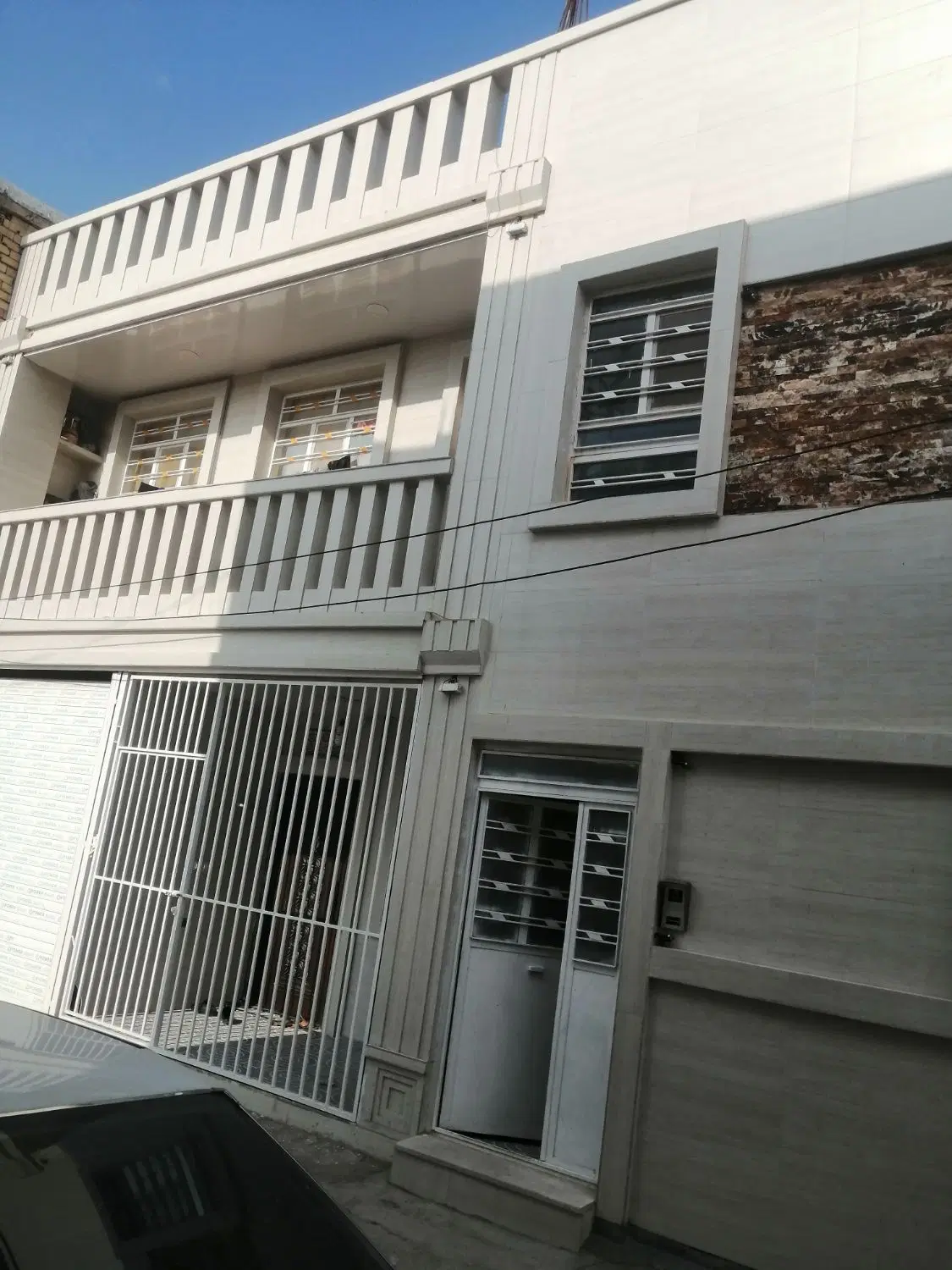 خانه ویلایی2طبقه شرف آباد