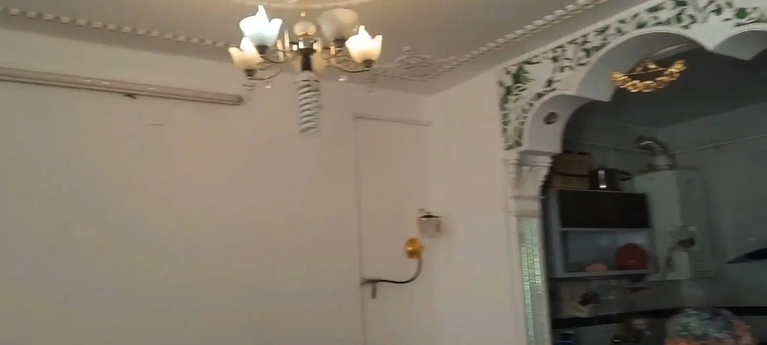 فروش منزل  ویلایی درب از حیاط باسازی شده