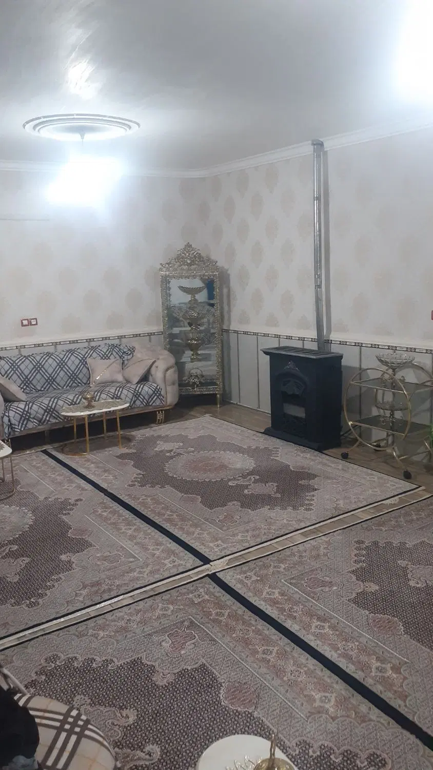 مسکونیه ویلای دوطبقه جداگانه