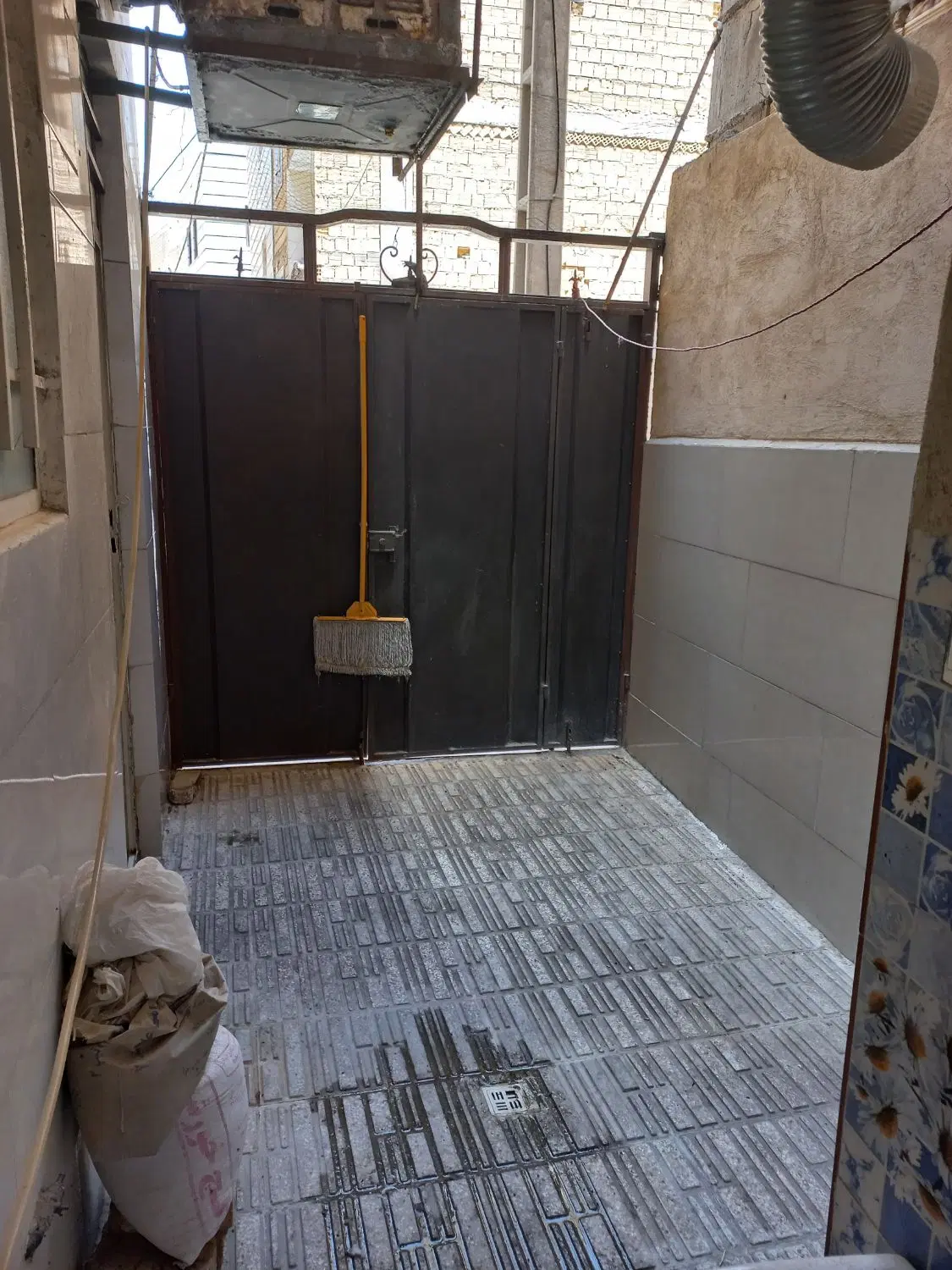 فروش مغازه دو کله در خیابان ۱۶ متری عرفان